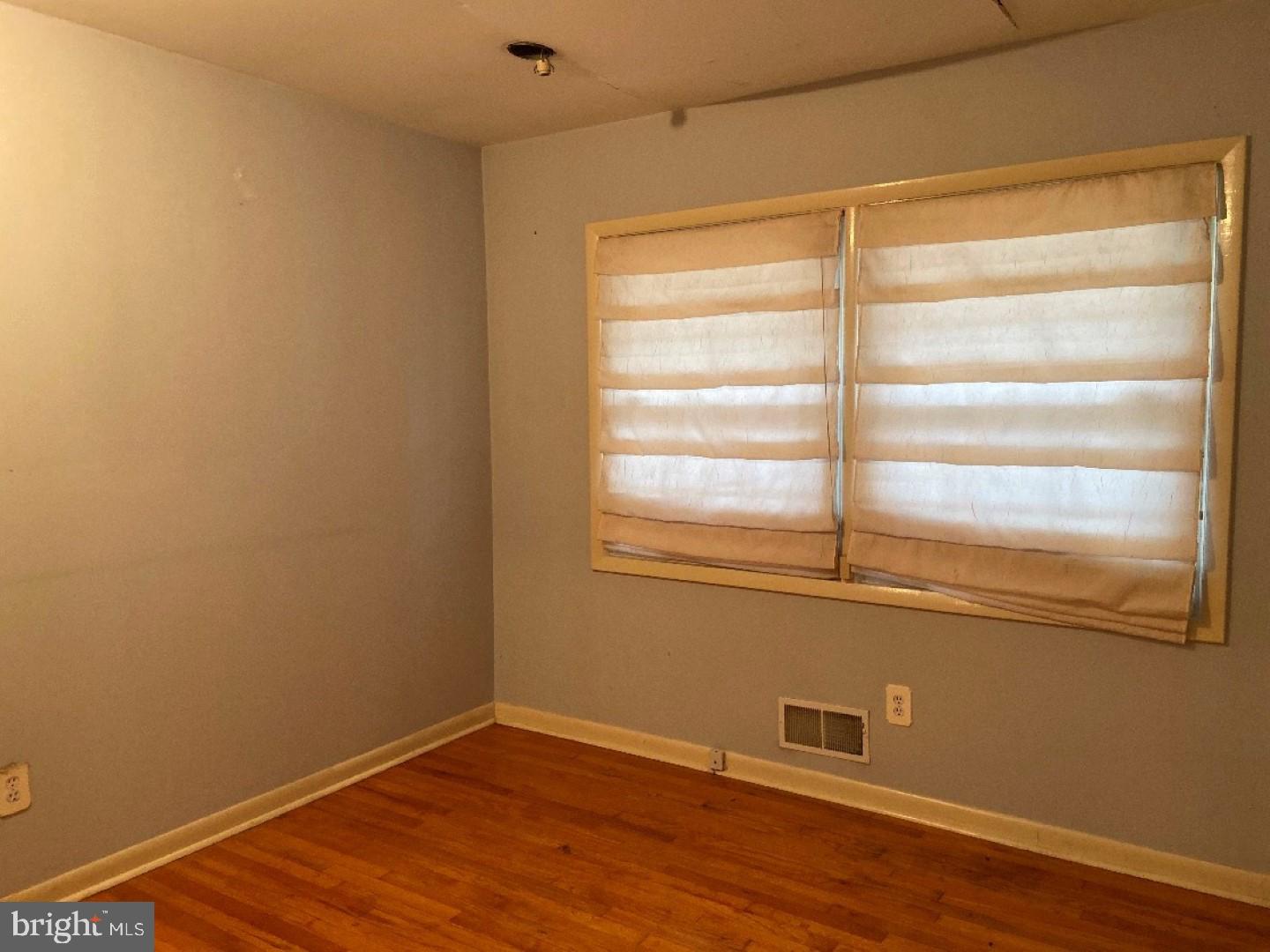 406 Oak Tree Road Freehold, NJ 07728 - Photo 9 of 23