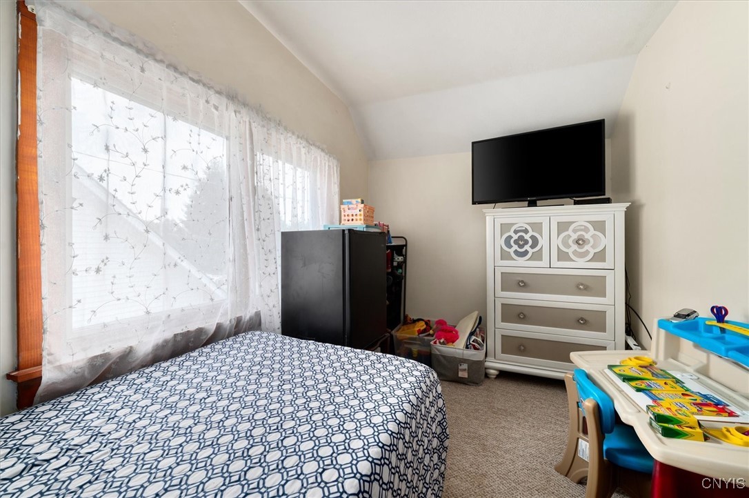 318 Earl Avenue Oneida, NY 13421 - Photo 29 of 43 2nd floor bedroom #4