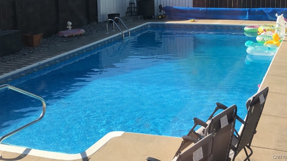 318 Earl Avenue Oneida, NY 13421 - Photo 40 of 43 Last year open pool