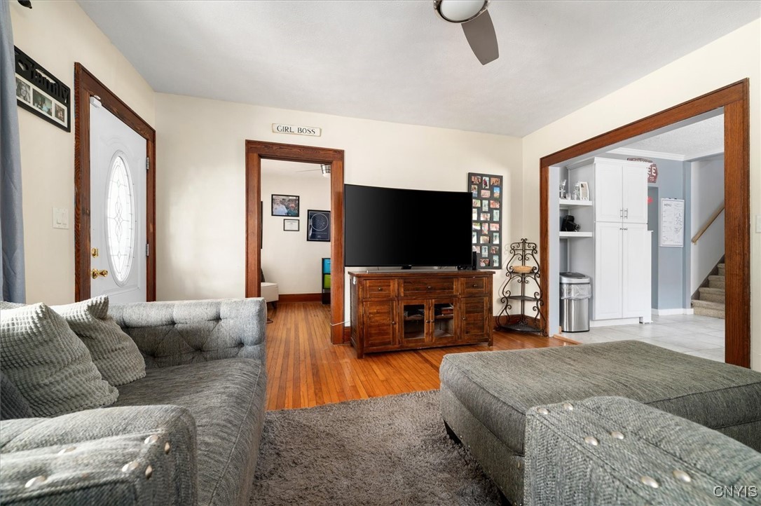 318 Earl Avenue Oneida, NY 13421 - Photo 7 of 43 Hardwood floors!