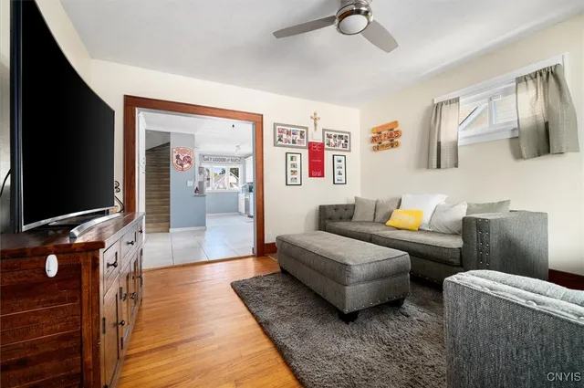 $239,900 | 318 Earl Avenue, Oneida, NY 13421