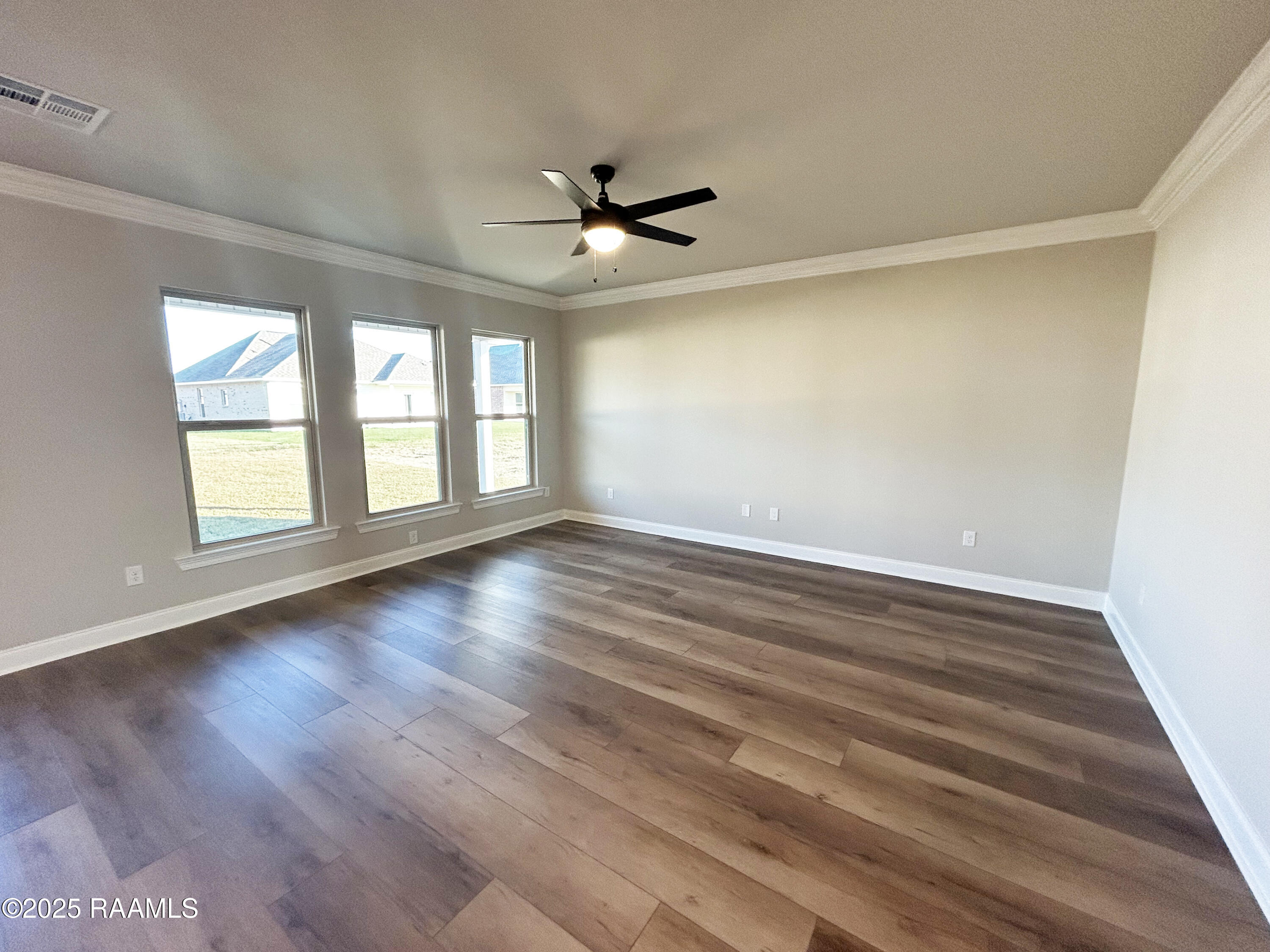 308 Hidden Meadows Lafayette, LA 70506 - Photo 3 of 10 LIVING ROOM