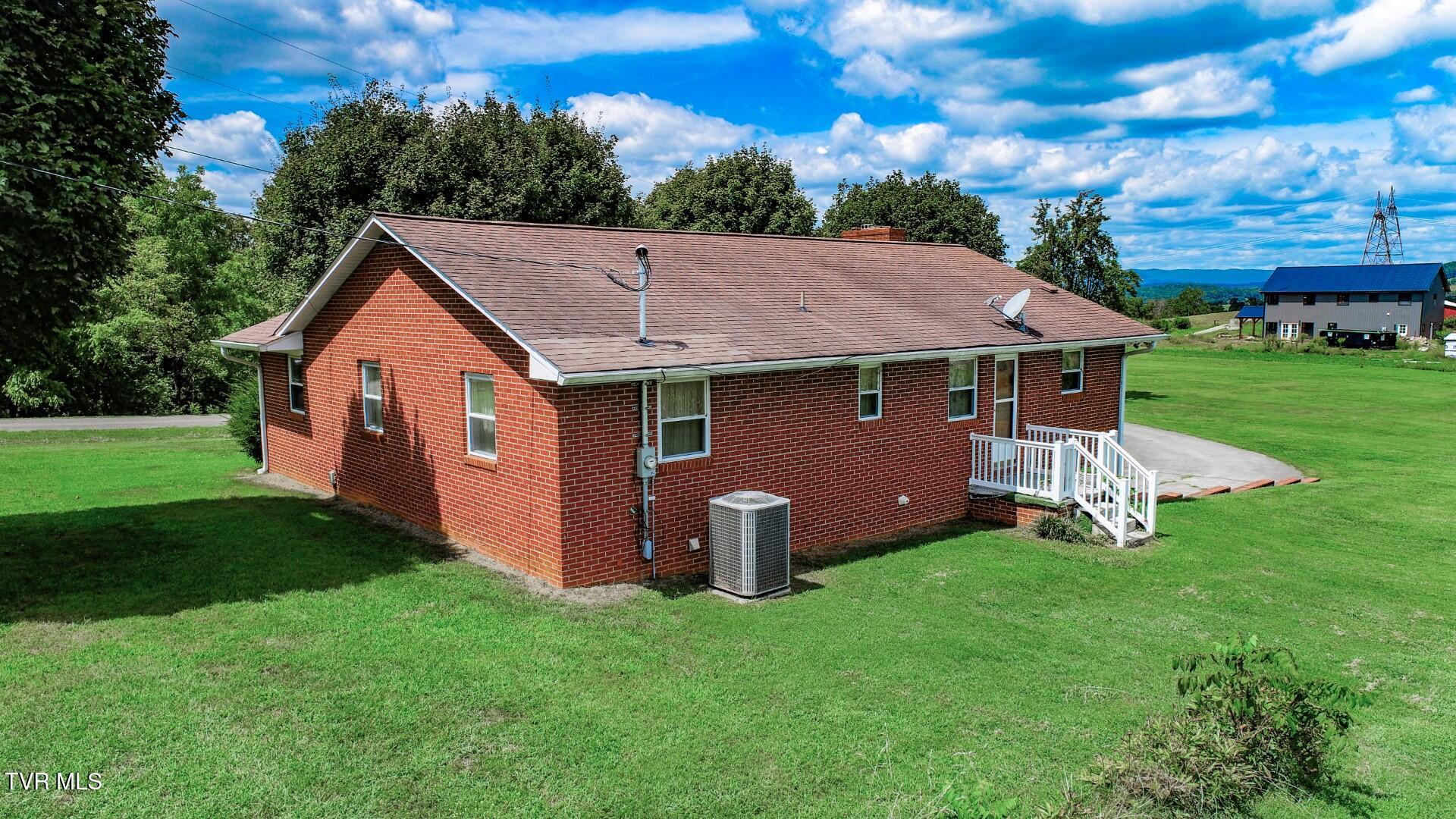 2754 Farm Road Jefferson City, TN 37760 - Photo 10 of 45 10