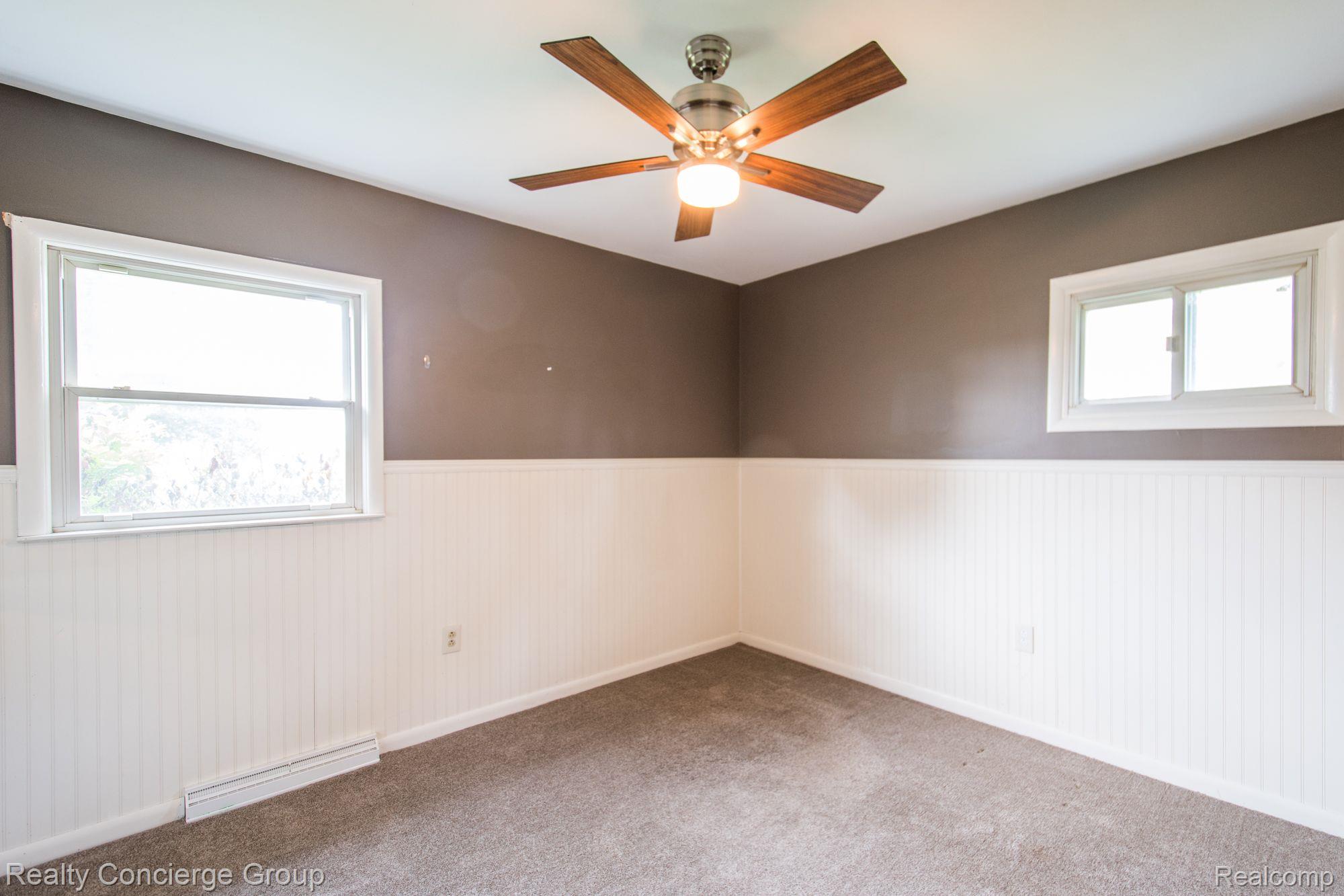 7525 Challis Road Brighton, MI 48116 - Photo 7 of 20 Bedroom has tons of space, great lighting