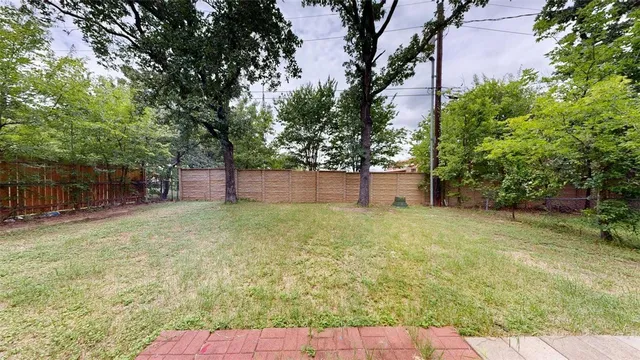 $4,000 | 609 Peyton Street, College Station, TX 77840