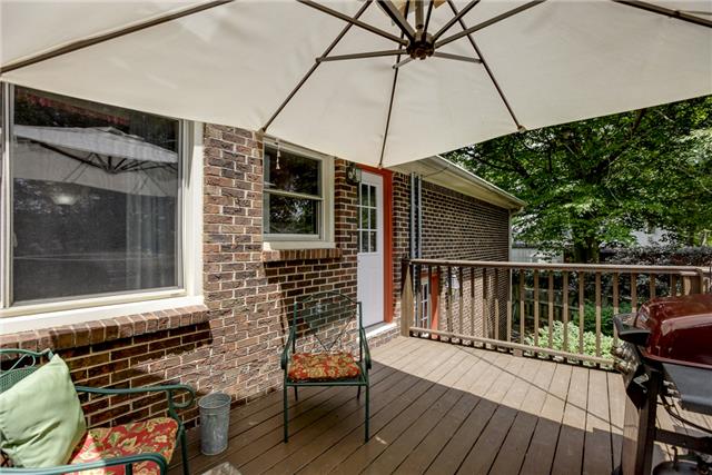 215 Lawrence Lane Springfield, TN 37172 - Photo 17 of 20 a balcony view with a seating space