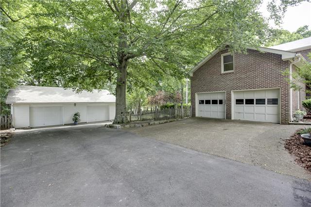215 Lawrence Lane Springfield, TN 37172 - Photo 20 of 20 a house with a outdoor space