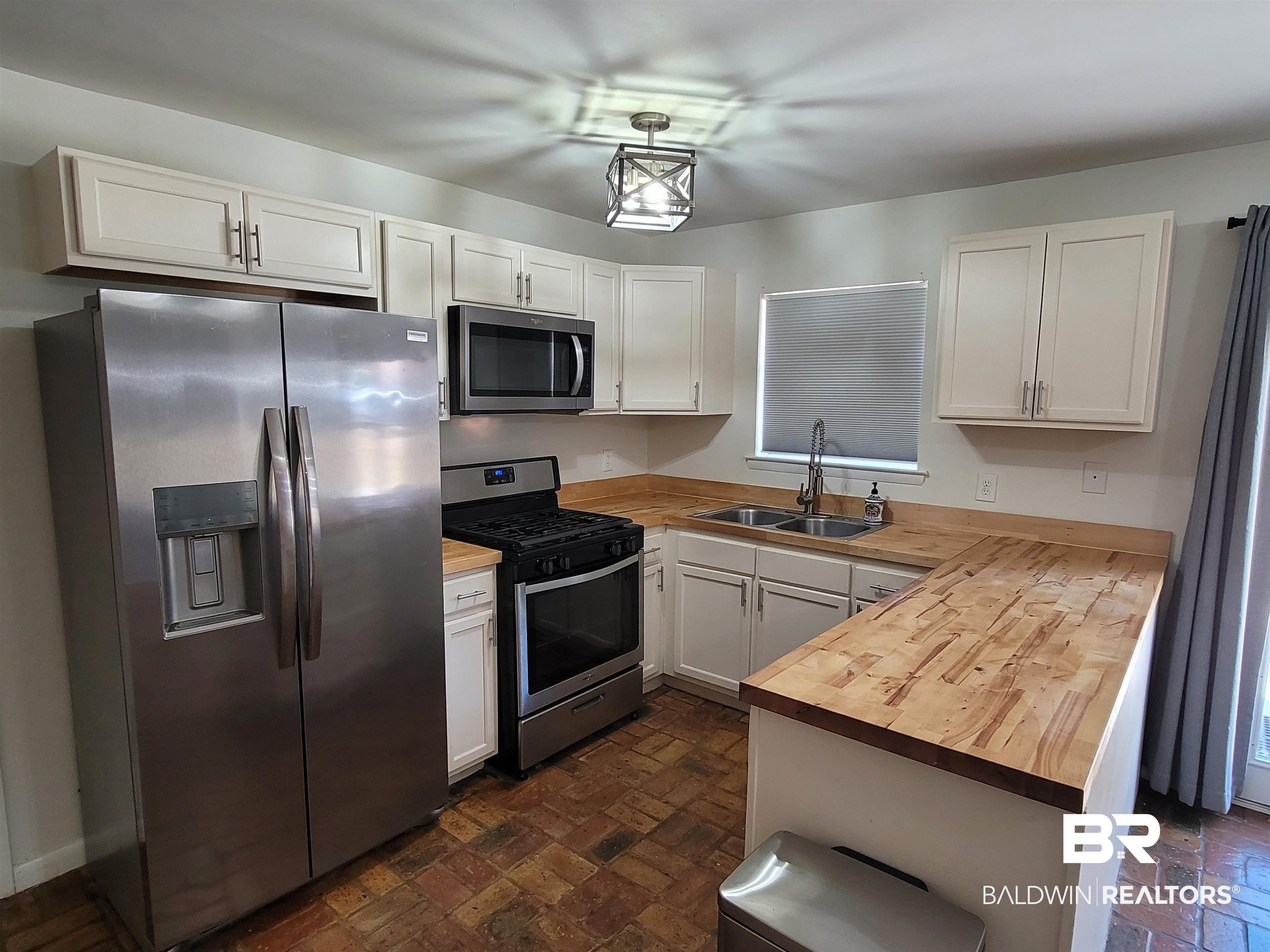 1411 Wilson Avenue Daphne, AL 36526 - Photo 13 of 20