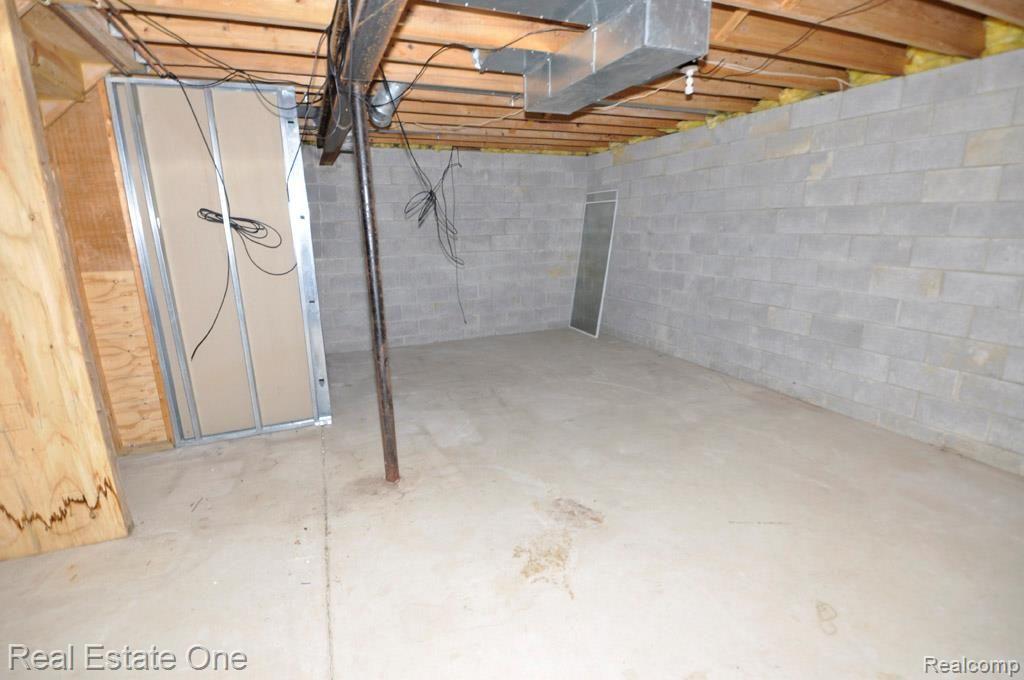 660 Dieterle Road Fowlerville, MI 48836 - Photo 24 of 35 Storage LL