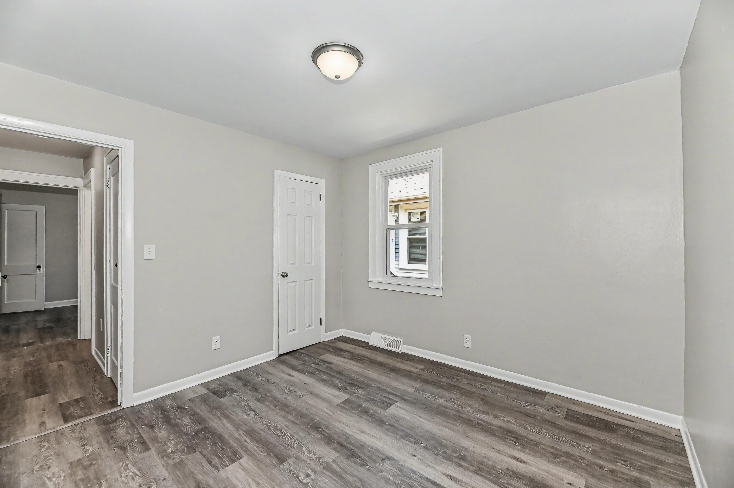 3400 8th Avenue Racine, WI 53402 - Photo 18 of 27 eigth-23