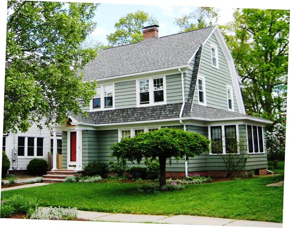 137 Gillette Avenue Springfield, MA 01118 - Photo 1 of 19 Gallery Image 1