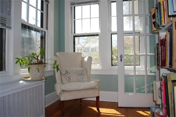 137 Gillette Avenue Springfield, MA 01118 - Photo 6 of 19 Gallery Image 6