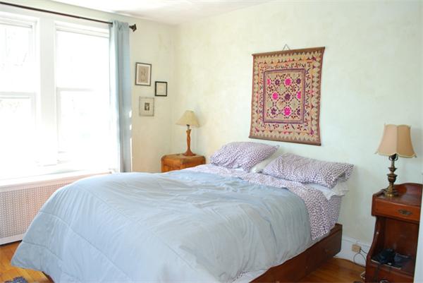 137 Gillette Avenue Springfield, MA 01118 - Photo 8 of 19 Gallery Image 8