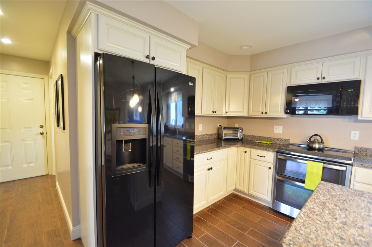 13 Riverside Drive Rochester, NH 03867 - Photo 14 of 40