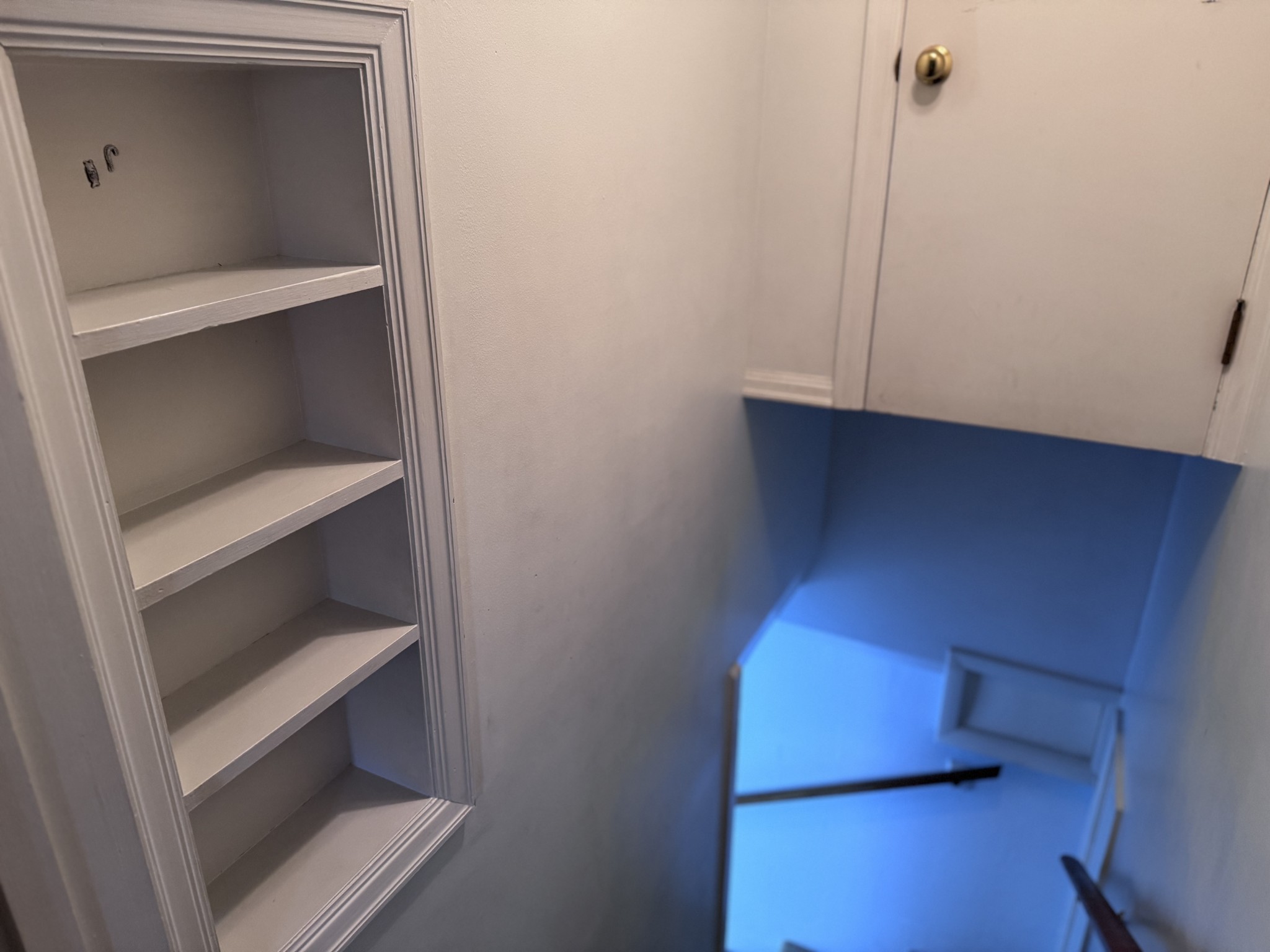 205 Draper Avenue Greenbrier, TN 37073 - Photo 18 of 27 a view of walk in closet