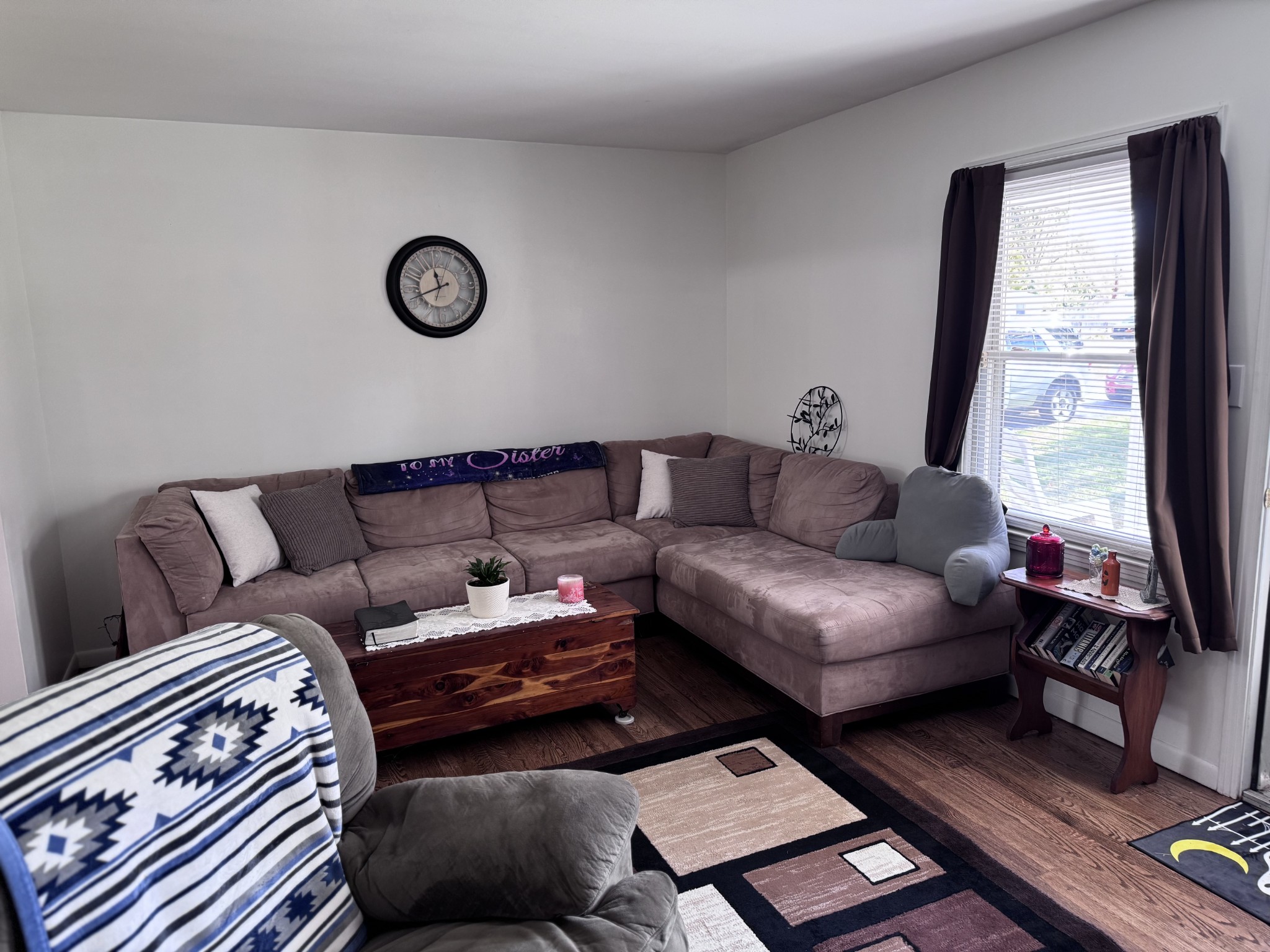 205 Draper Avenue Greenbrier, TN 37073 - Photo 7 of 27 a living room with furniture