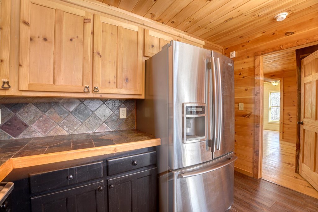 158 Whispering Pines Blue Ridge, GA 30513 - Photo 20 of 74 Gallery Image 20