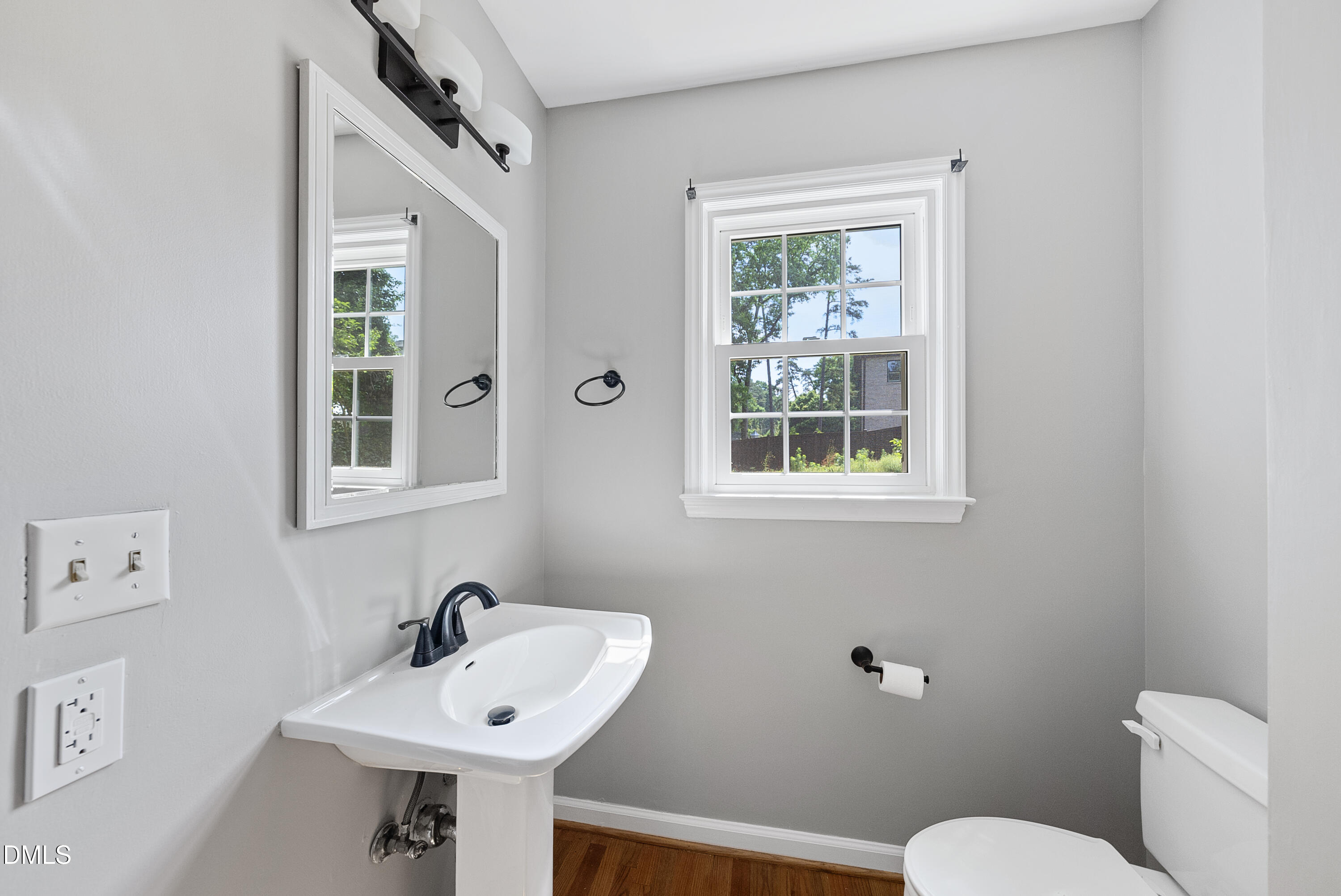 2924 Oberlin Road Raleigh, NC 27608 - Photo 12 of 29 DSC09886