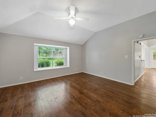 $1,625 | 6110 Broadmeadow, San Antonio, TX 78240