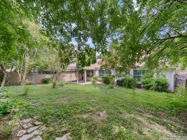 $1,625 | 6110 Broadmeadow, San Antonio, TX 78240