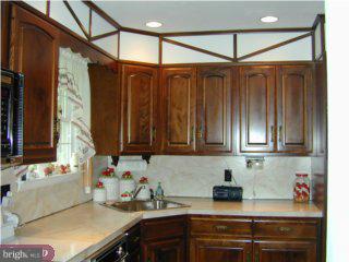 617 Pickering Road Southampton, PA 18966 - Photo 3 of 5 Gallery Image 3