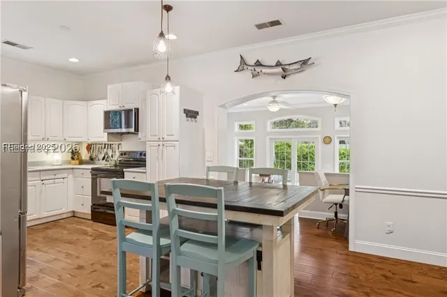 $675,000 | 15 Palmetto Beach Drive, Bluffton, SC 29910