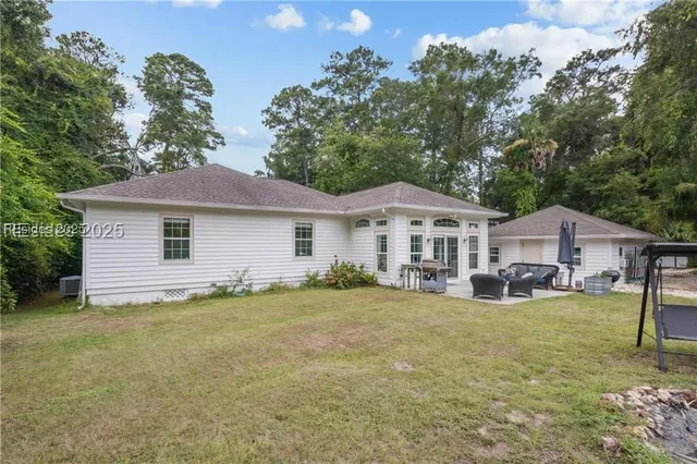 $675,000 | 15 Palmetto Beach Drive, Bluffton, SC 29910