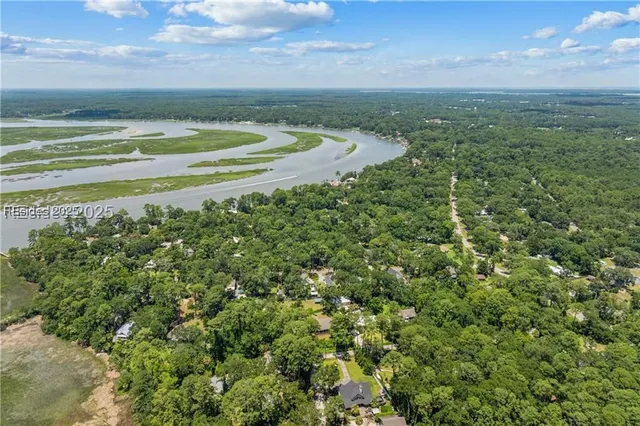 $675,000 | 15 Palmetto Beach Drive, Bluffton, SC 29910