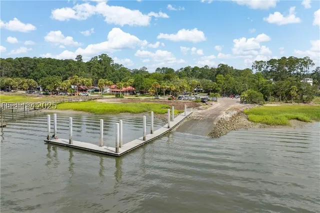 $675,000 | 15 Palmetto Beach Drive, Bluffton, SC 29910