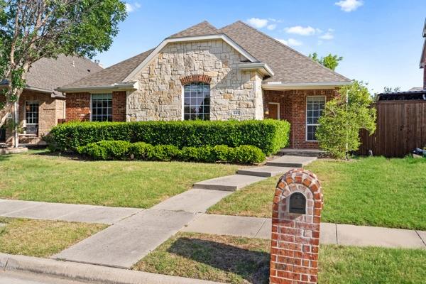 945 Shiprock Road Frisco, TX 75033 - Photo 2 of 36