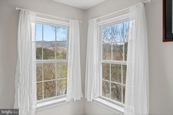 $612,000 | 74 Manor Drive, Edinburg, VA 22824