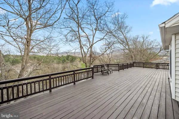 $612,000 | 74 Manor Drive, Edinburg, VA 22824