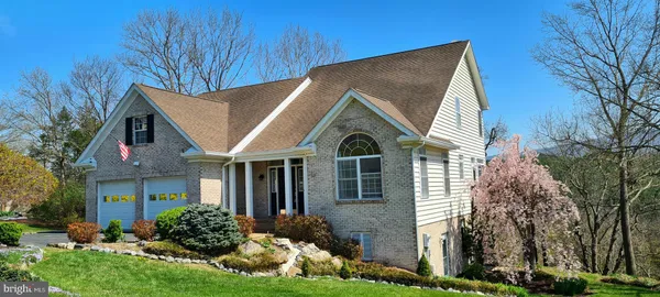 $612,000 | 74 Manor Drive, Edinburg, VA 22824