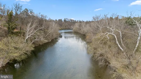 $612,000 | 74 Manor Drive, Edinburg, VA 22824