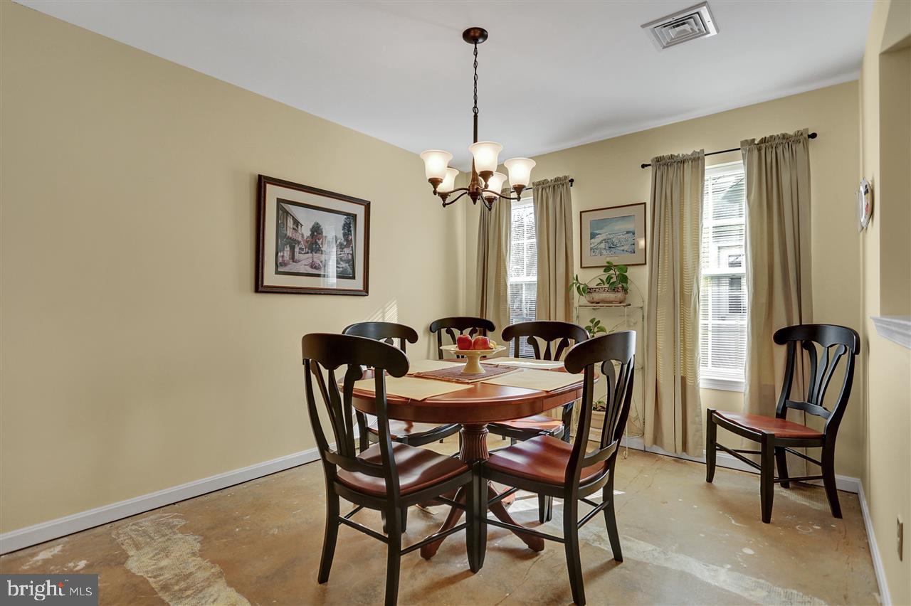 2210 Wexford Road Palmyra, PA 17078 - Photo 9 of 24 Gallery Image 9