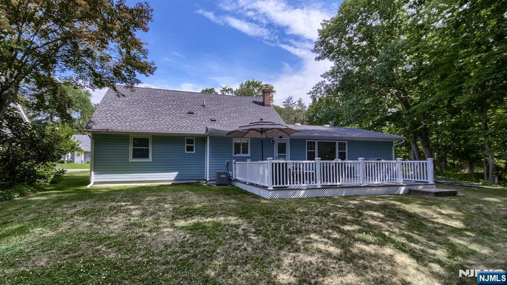 28 Ferndale Road Wayne, NJ 07470 - Photo 33 of 35