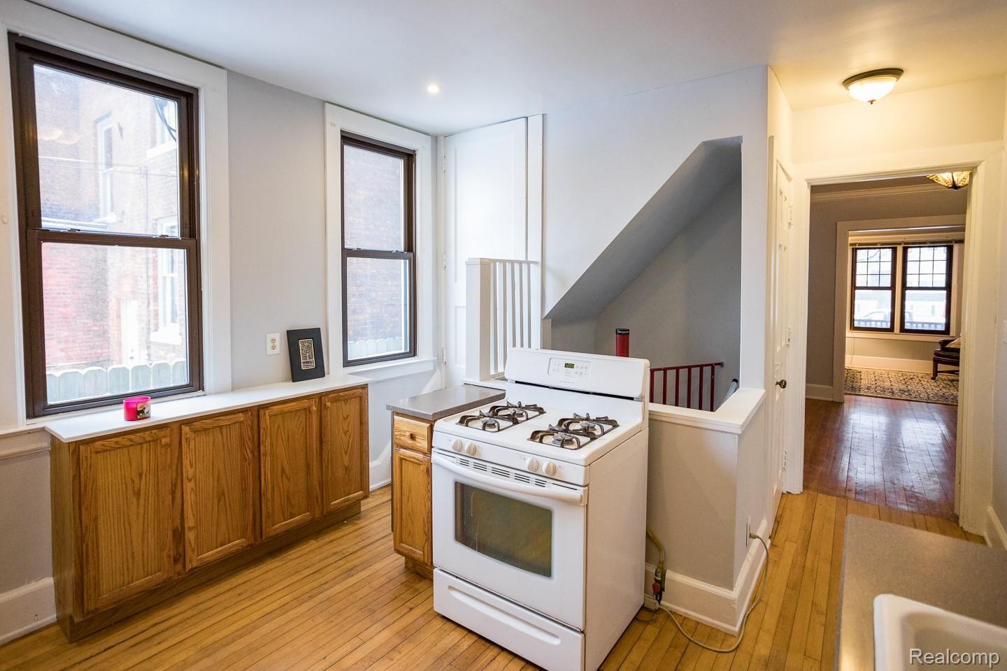 140 Atkinson Street Detroit, MI 48202 - Photo 18 of 52 140Atkinson-117.jpg