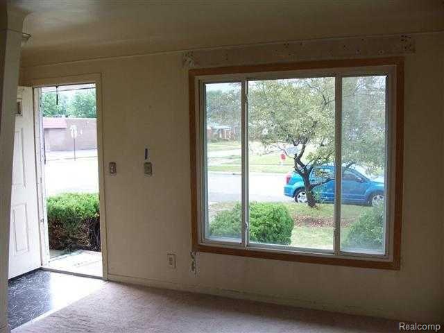 14593 Stephens Road Eastpointe, MI 48021 - Photo 2 of 12 stephens 2