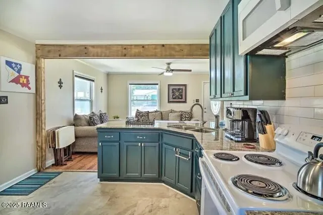 $97,500 | 122 North Richelieu Circle, New Iberia, LA 70560