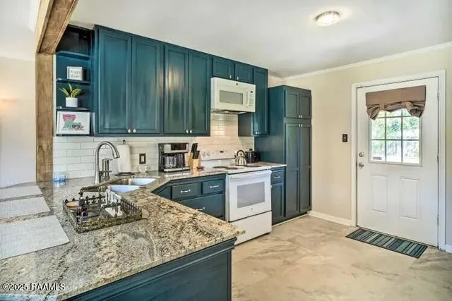 $97,500 | 122 North Richelieu Circle, New Iberia, LA 70560