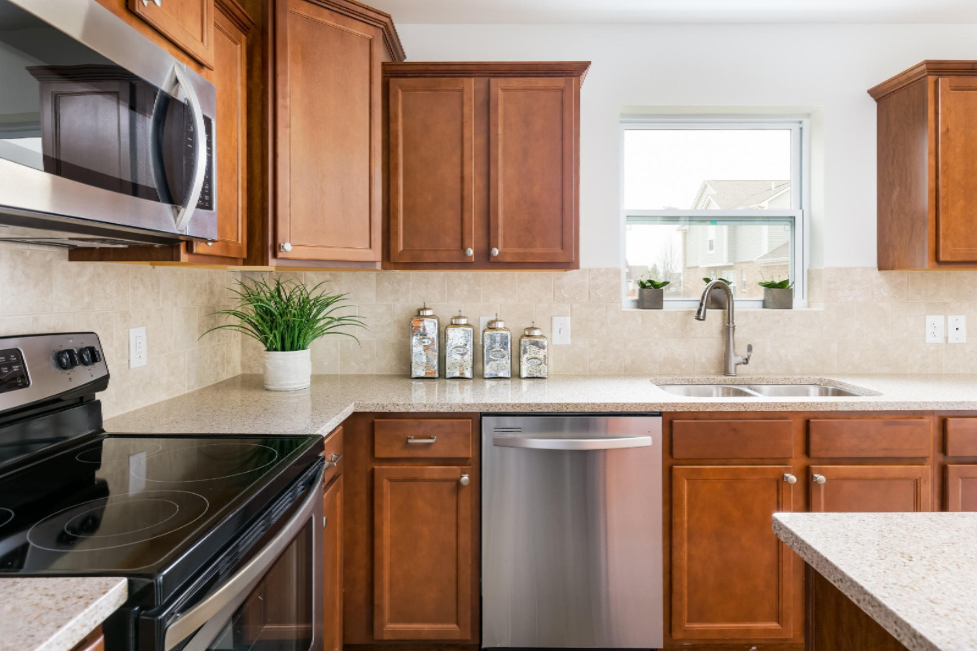 14798 Portage Road Vicksburg, MI 49097 - Photo 9 of 24 Kitchen TSP077-E2070-Staged-15
