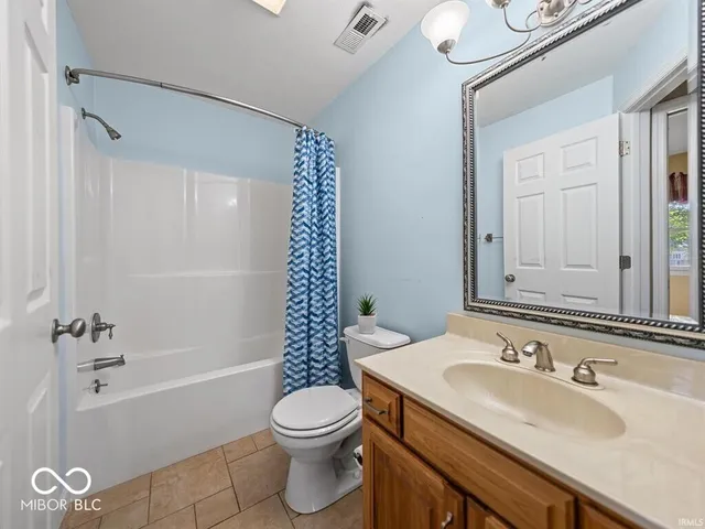 $695,500 | 12349 Scenic Circle, Loogootee, IN 47553