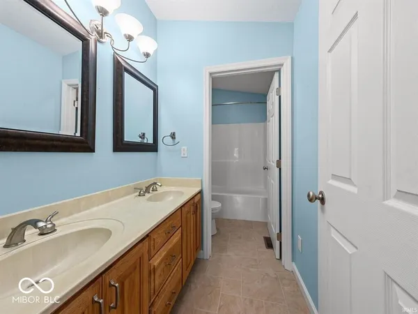 $695,500 | 12349 Scenic Circle, Loogootee, IN 47553