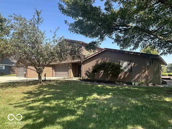 $695,500 | 12349 Scenic Circle, Loogootee, IN 47553