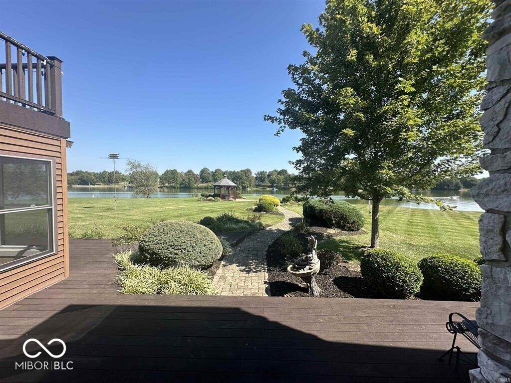 12349 Scenic Circle Loogootee, IN 47553 - Photo 10 of 36