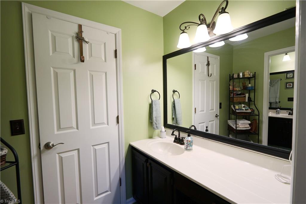 173 B Old Mill Road High Point, NC 27265 - Photo 20 of 26 Gallery Image 20