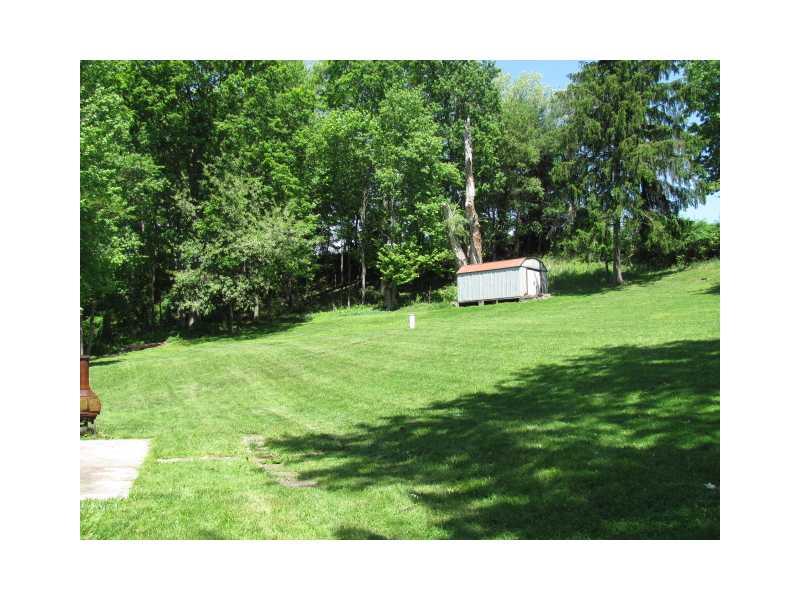 453 Gass Road Wexford, PA 15090 - Photo 3 of 9 Yard/Garden.