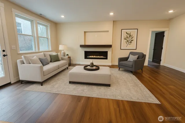 $595,000 | 21 East Eastwood Lane, Union, WA 98592