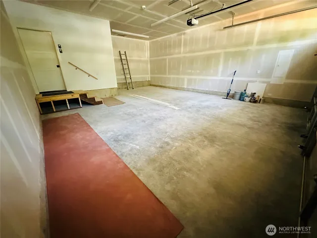 $595,000 | 21 East Eastwood Lane, Union, WA 98592