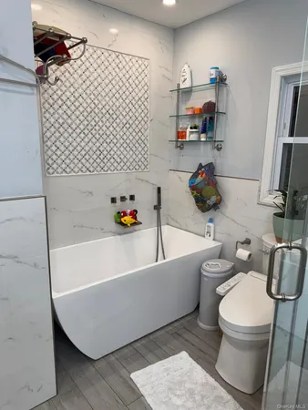 $5,000 | 48 Jefferson Road, Farmingdale, NY 11735